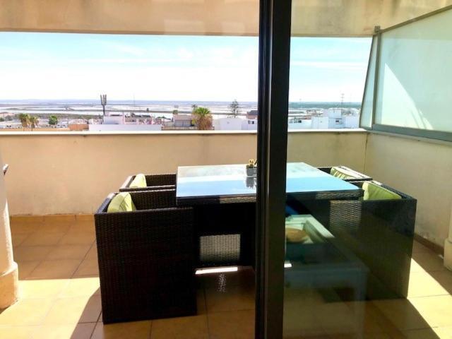 Gatu Premium Atico Parra, Parking, Piscina Comun, Terraza, Wifi Solo Familias O Grupos De Mayores De 25 Anos Appartement El Puerto de Santa María Buitenkant foto